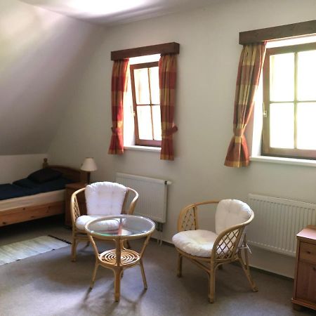 Mala Svata Hora - Penzion & Restaurace Mnisek pod Brdy Luaran gambar