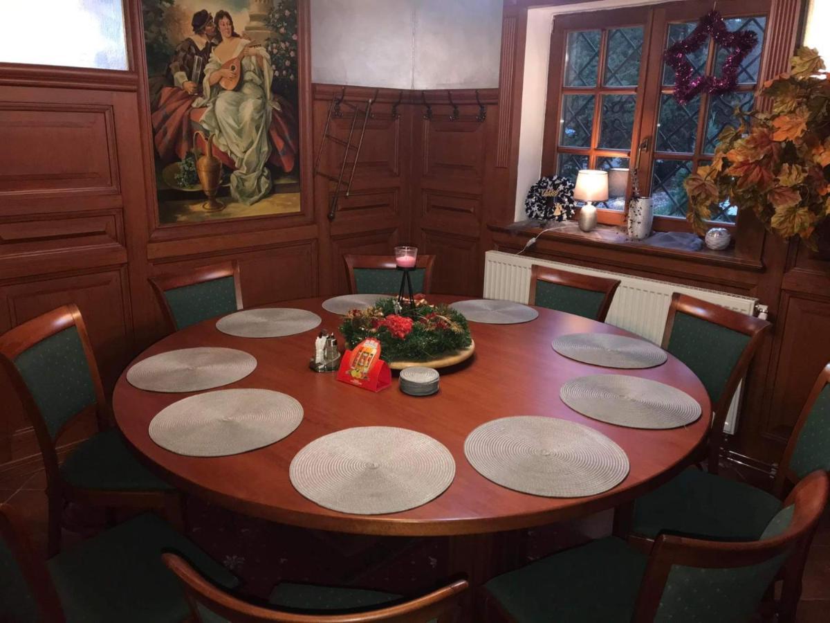 Mala Svata Hora - Penzion & Restaurace Mnisek pod Brdy Luaran gambar